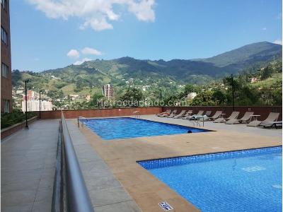 Apartamento en venta en Loma De San Jose, Sabaneta · foto 2 de 13
