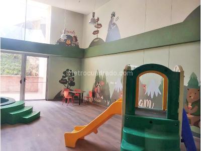 Apartamento en venta en Loma De San Jose, Sabaneta · foto 4 de 13