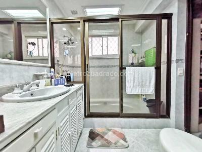 Casa de 4 alcobas en venta en Los Balsos, Medellín, 551 m² · foto 11 de 18