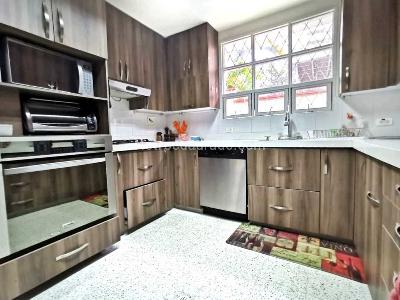 Casa de 4 alcobas en venta en Los Balsos, Medellín, 551 m² · foto 7 de 18