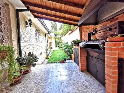 Casa de 4 alcobas en venta en Los Balsos, Medellín, 551 m² · foto 9 de 18