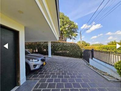 Casa de 4 alcobas en venta en Llanogrande, Rionegro, 890 m² · foto 3 de 20