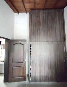 Casa de 5 alcobas en venta en Laureles La Castellana, Medellín, 630 m² · foto 11 de 15