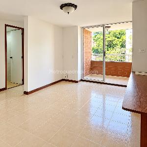Apartamento en venta en Santa Teresita, Medellín · foto 2 de 7