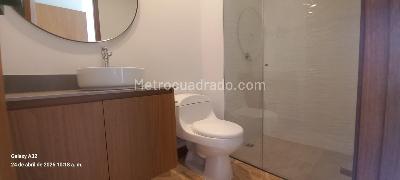 Apartamento de 3 alcobas en venta en El Poblado, Medellín, 219 m² · foto 12 de 14