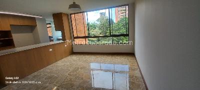 Apartamento de 3 alcobas en venta en El Poblado, Medellín, 219 m² · foto 2 de 14