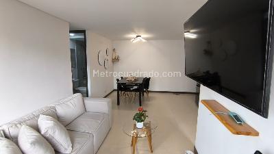 Apartamento en venta en Sabaneta, Medellín · foto 2 de 16