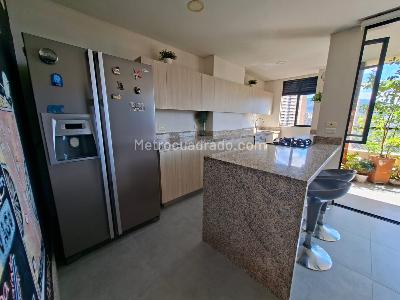 Apartamento en venta en El Esmeraldal, Envigado · foto 3 de 20