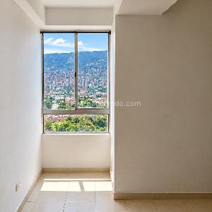 Apartamento de 3 alcobas en venta en Rodeo Alto, Medellín, 55 m² · foto 3 de 18