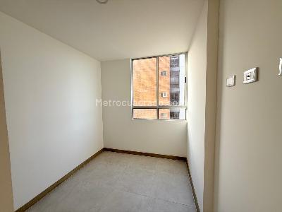 Apartamento de 3 alcobas en venta en Ojo De Agua, Rionegro, 76 m² · foto 8 de 13