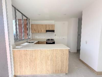 Apartamento de 3 alcobas en venta en Ojo De Agua, Rionegro, 76 m² · foto 2 de 15