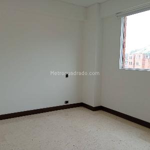 Apartamento de 4 alcobas en arriendo en Las Lomas, Medellín, 160 m² · foto 14 de 20