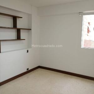 Apartamento de 4 alcobas en arriendo en Las Lomas, Medellín, 160 m² · foto 19 de 20