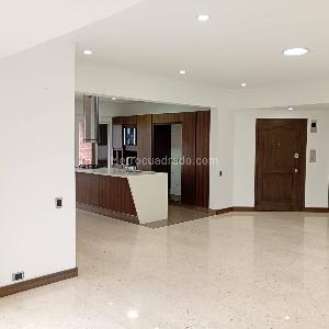 Apartamento de 4 alcobas en arriendo en Las Lomas, Medellín, 160 m² · foto 3 de 20