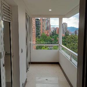 Apartamento de 4 alcobas en arriendo en Las Lomas, Medellín, 160 m² · foto 9 de 20