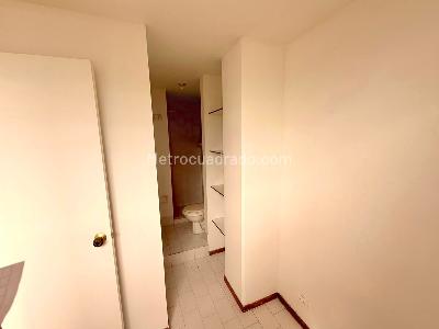 Apartamento en venta en Castropol, Medellín · foto 9 de 16