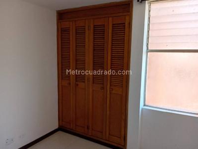 Apartamento de 3 alcobas en arriendo en Suramericana, Medellín, 70 m² · foto 13 de 19