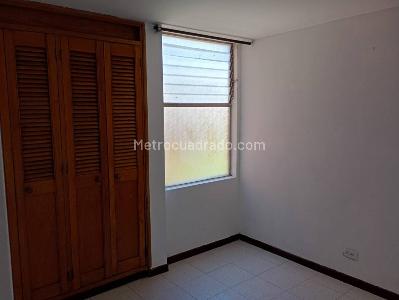 Apartamento de 3 alcobas en arriendo en Suramericana, Medellín, 70 m² · foto 17 de 19