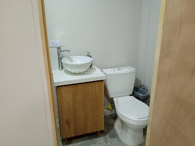 Apartaestudio en arriendo en Santa Lucia, Medellín, 18 m² · foto 2 de 7