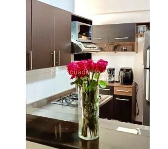 Apartamento de 5 alcobas en venta en Calasanzs, Medellín, 100 m² · foto 1 de 12