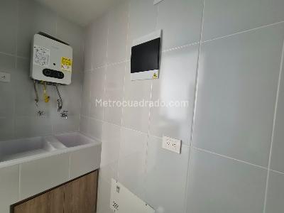 Apartamento de 3 alcobas en venta en Lorena, Medellín, 82 m² · foto 14 de 19
