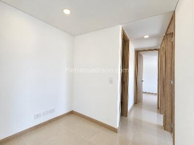 Apartamento de 3 alcobas en venta en Lorena, Medellín, 82 m² · foto 6 de 19