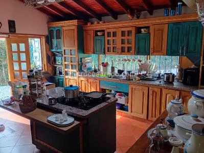 Casa de 4 alcobas en arriendo en Llano Grande, Rionegro · foto 2 de 18