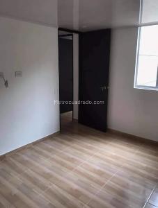 Apartamento de 3 alcobas en venta en Robledo Pajarito, Medellín, 48 m² · foto 7 de 7