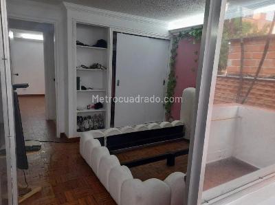Apartamento de 2 alcobas en venta en Las Acacias, Medellín, 74 m² · foto 7 de 10
