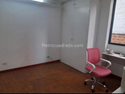Apartamento de 2 alcobas en venta en Las Acacias, Medellín, 74 m² · foto 8 de 10