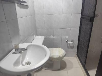 Apartamento de 3 alcobas en venta en Boston, Medellín, 48 m² · foto 6 de 10