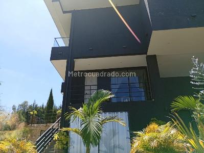 Casa de 4 alcobas en arriendo en Las Cuchillas, Rionegro · foto 10 de 15