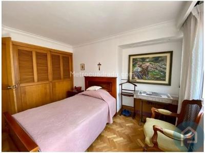 Apartamento de 5 alcobas en venta en Laureles, Medellín, 214 m² · foto 10 de 19
