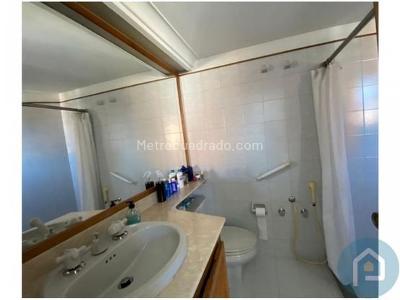 Apartamento de 5 alcobas en venta en Laureles, Medellín, 214 m² · foto 13 de 19