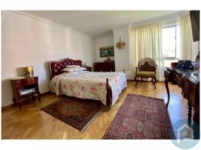 Apartamento de 5 alcobas en venta en Laureles, Medellín, 214 m² · foto 16 de 19