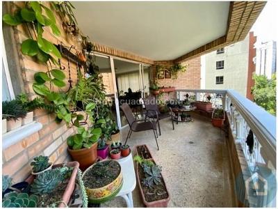 Apartamento de 5 alcobas en venta en Laureles, Medellín, 214 m² · foto 19 de 19