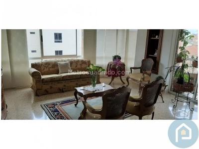 Apartamento de 5 alcobas en venta en Laureles, Medellín, 214 m² · foto 4 de 19