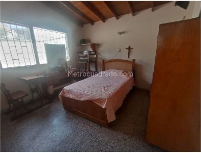 Casa de 5 alcobas en venta en Laureles, Medellín, 225 m² · foto 10 de 19