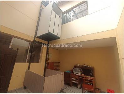 Casa de 5 alcobas en venta en Laureles, Medellín, 225 m² · foto 15 de 19