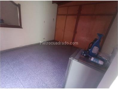 Casa de 5 alcobas en venta en Laureles, Medellín, 225 m² · foto 6 de 19