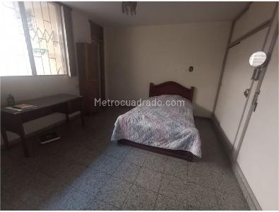 Casa de 5 alcobas en venta en Laureles, Medellín, 225 m² · foto 7 de 19