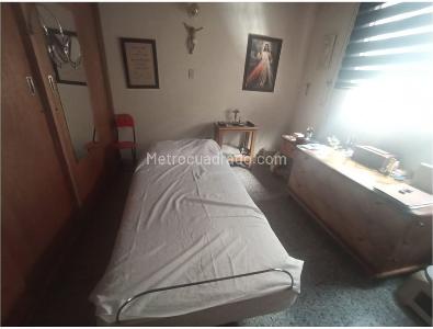 Casa de 5 alcobas en venta en Laureles, Medellín, 225 m² · foto 8 de 19