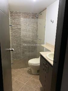 Apartamento de 2 alcobas en venta en Obrero, Envigado, 106 m² · foto 12 de 20