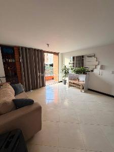 Apartamento de 2 alcobas en venta en Obrero, Envigado, 106 m² · foto 7 de 20