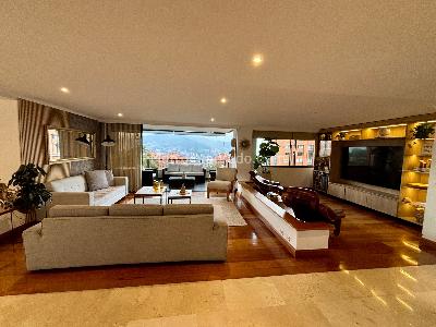 Apartamento de 4 alcobas en venta en Los Balsos, Medellín, 271 m² · foto 2 de 20