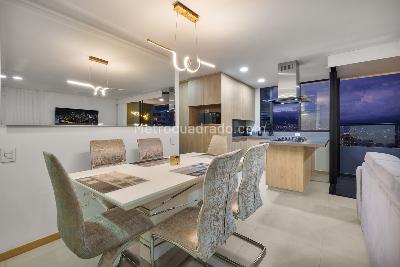 Apartamento de 3 alcobas en venta en Las Palmas, Medellín, 95 m² · foto 2 de 20