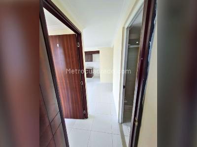 Apartamento en venta en Robledo, Medellín · foto 8 de 13
