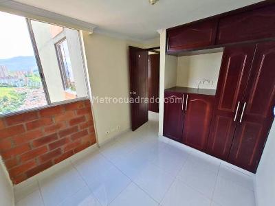 Apartamento en venta en Robledo, Medellín · foto 10 de 13