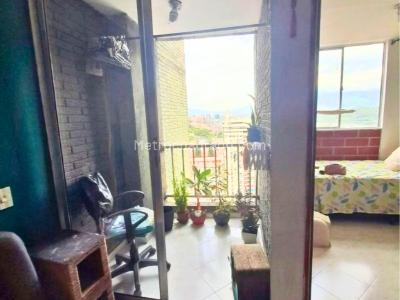 Apartamento de 2 alcobas en venta en Bombona, Medellín, 45 m² · foto 3 de 11