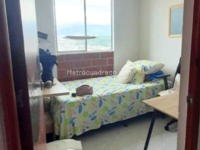 Apartamento de 2 alcobas en venta en Bombona, Medellín, 45 m² · foto 6 de 11